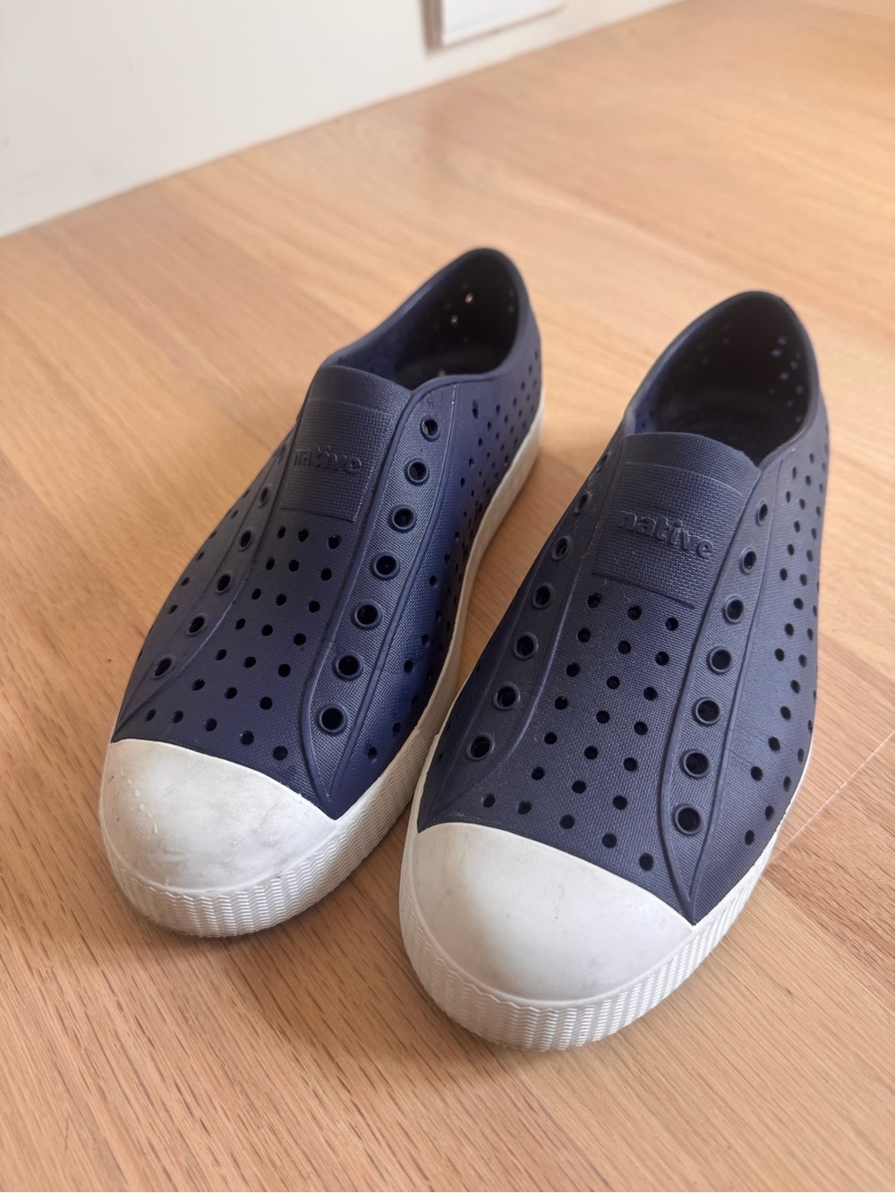 Native Slip-Ons in Navy with White Toe (kids - size 5)